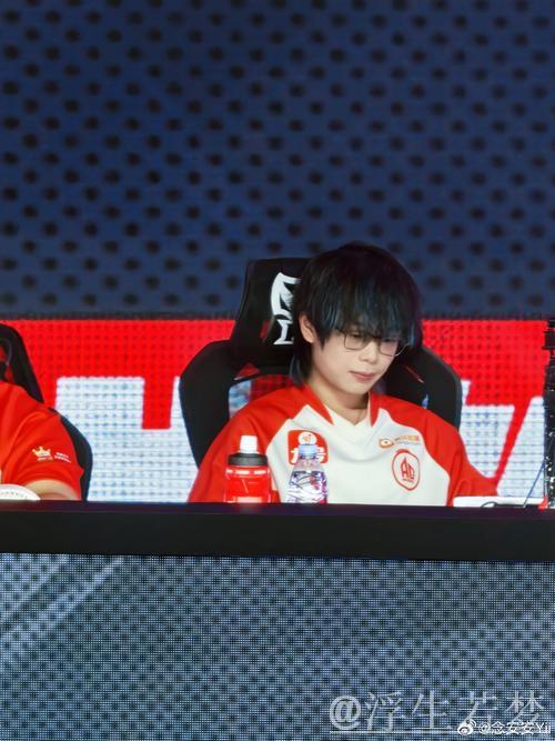 瓶子质疑：平推AG，这是RNG的表现吗？